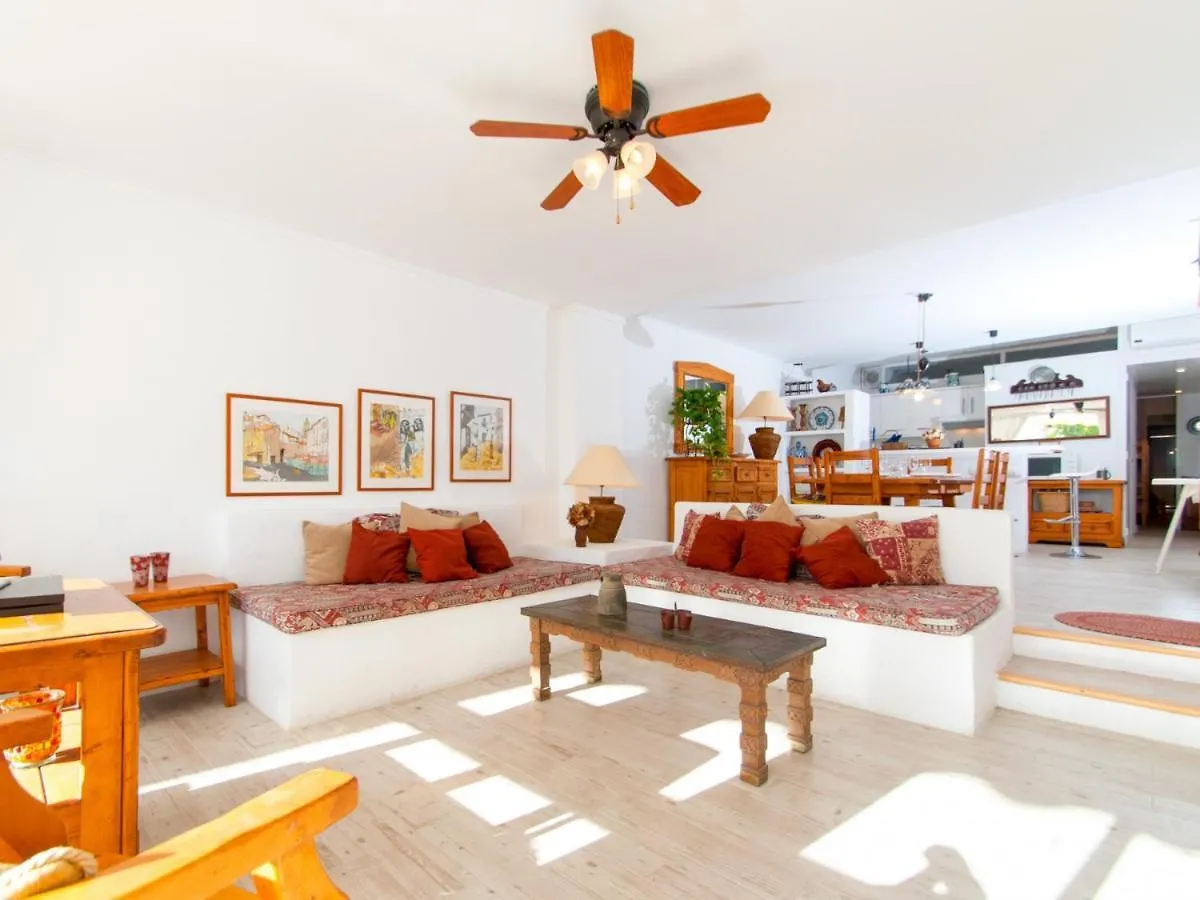 Apartment Oiza Sand Castles 23 At Alcudia Beach, Wifi And Aircon