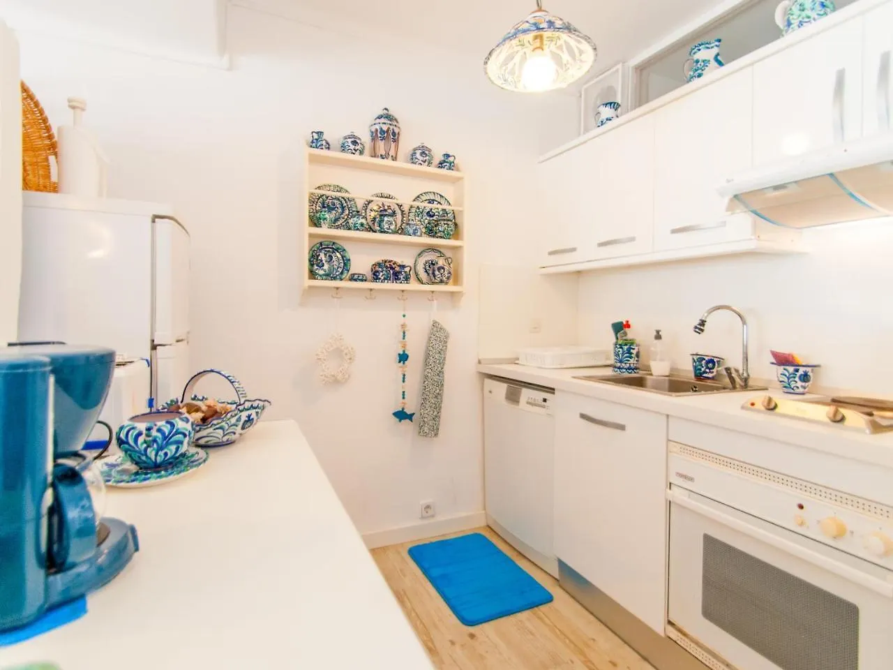 Apartment Oiza Sand Castles 23 At Alcudia Beach, Wifi And Aircon